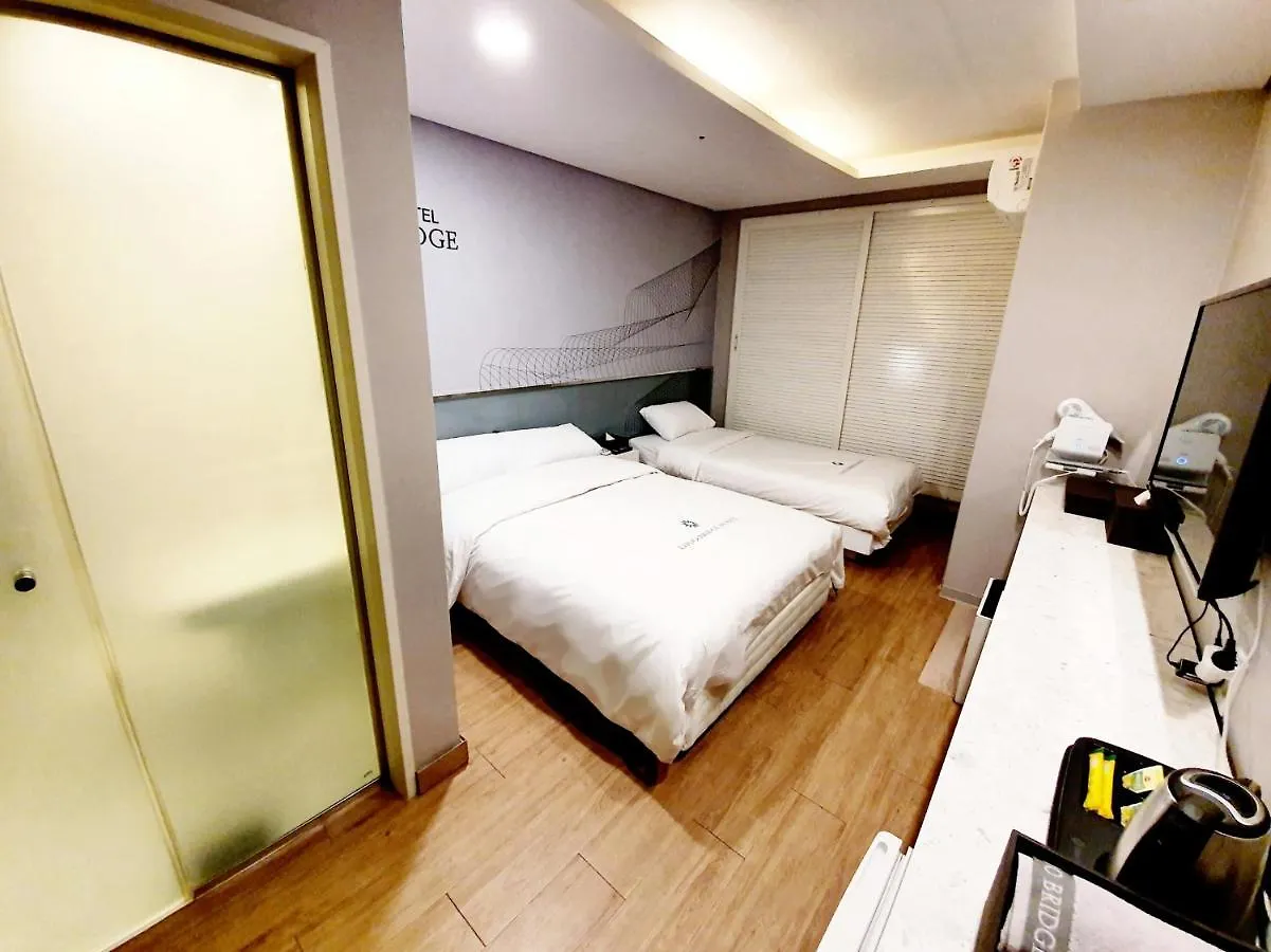 Hotel Bridge Seoul